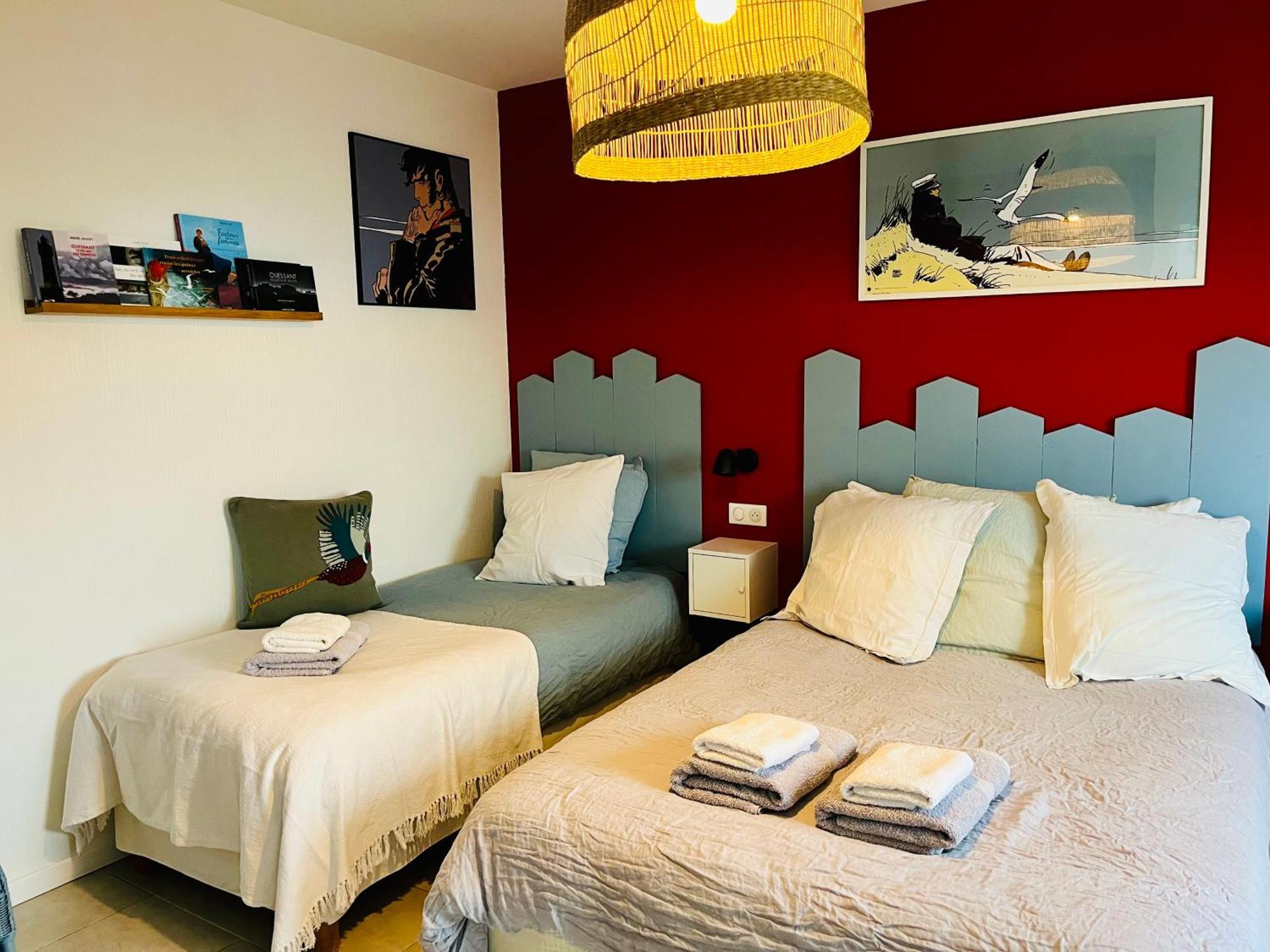 L'Atelier De Mezareun Bed & Breakfast Ushant Bagian luar foto