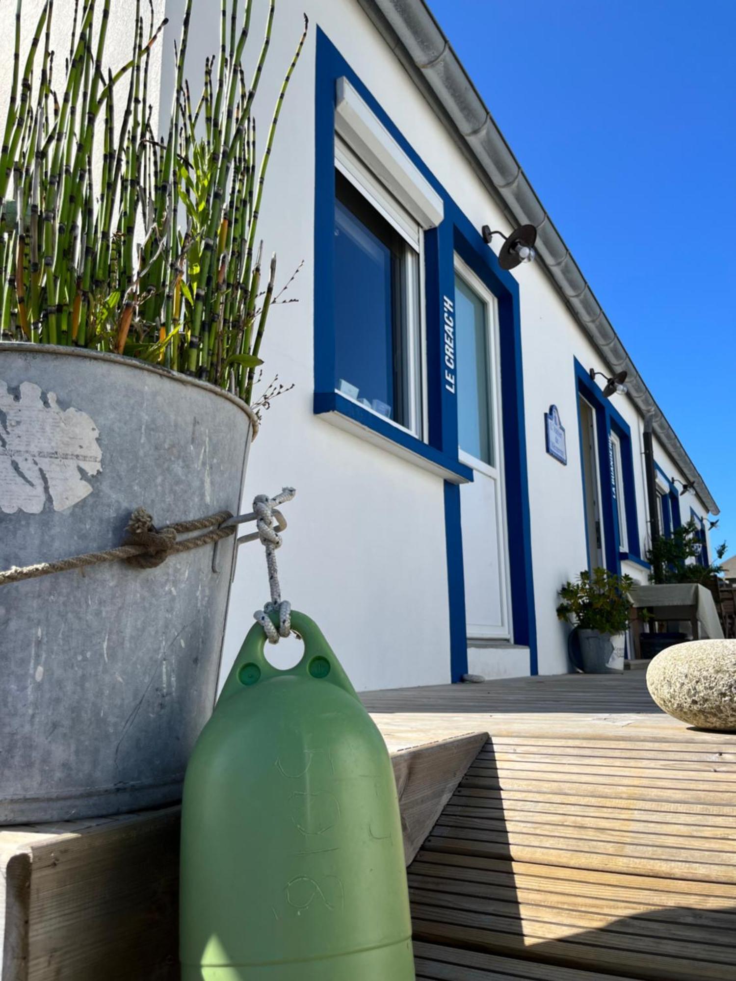 L'Atelier De Mezareun Bed & Breakfast Ushant Bagian luar foto